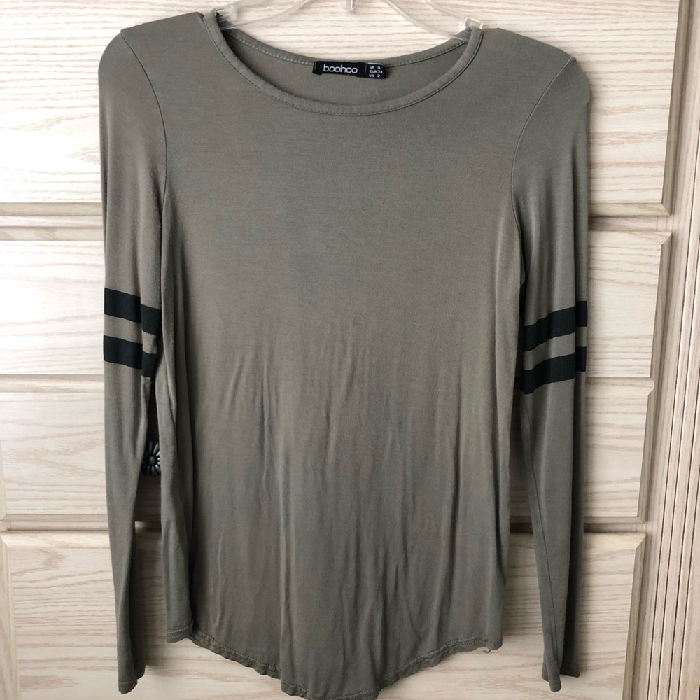 Basic BooHoo Shirt